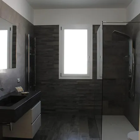Aurea 4*
